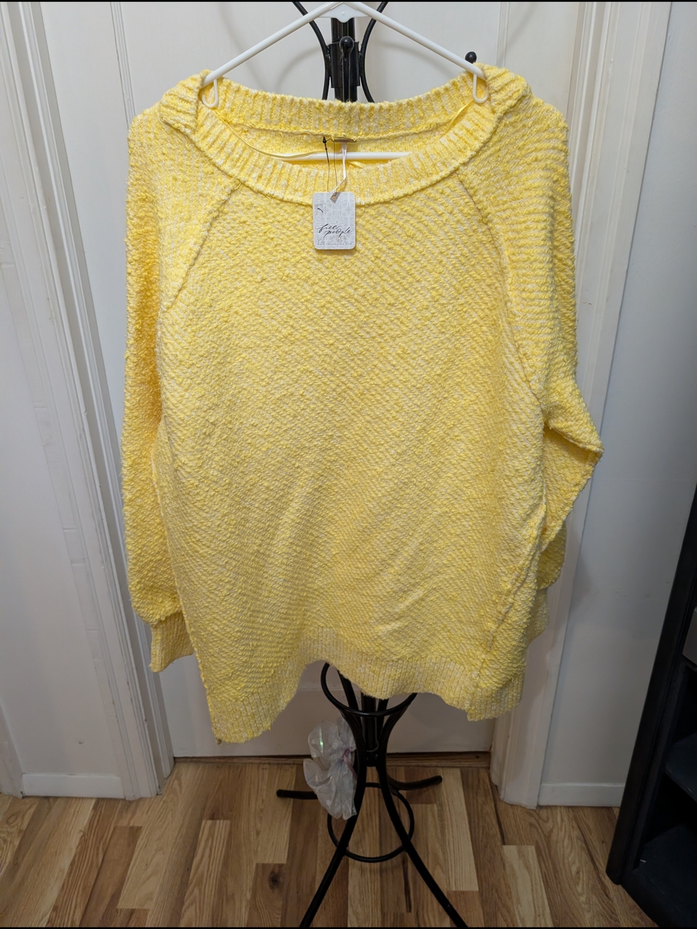 Free People Soft Yellow Bouclé Knit Pullover Sweater Size Small